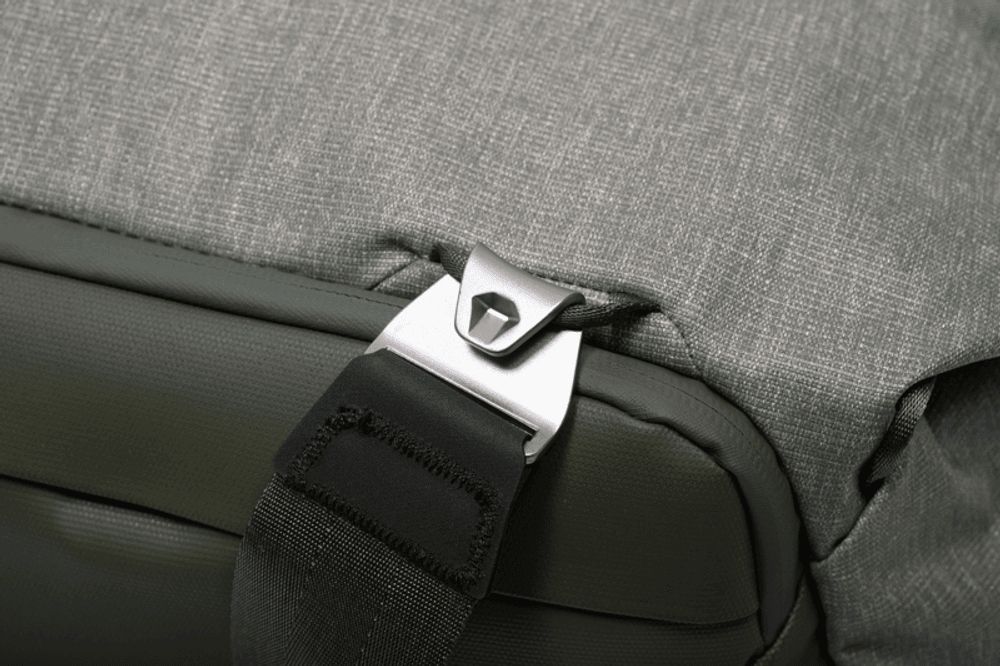 Peak Design Travel Duffel 35L // Sage